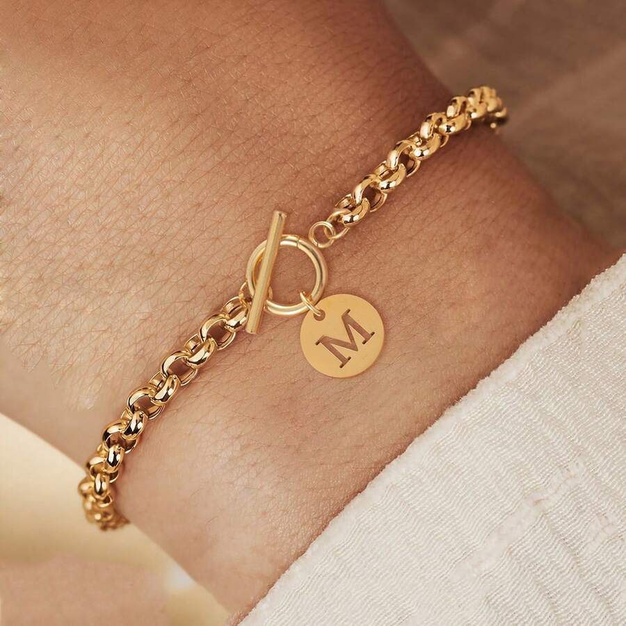 1件简约时尚圆形镂空字母吊坠金色T形扣不锈钢链手链，女士款 - 金黃色 - 查看 1