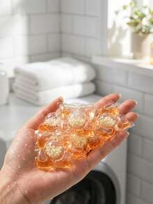 浓缩洗衣凝珠，多腔技术，低泡易漂洗，含柔顺纤维成分 - 液體 - 查看 2