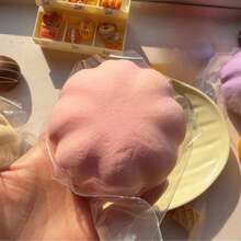 最新款木质冰淇淋慢回弹软胶玩具，面包造型减压捏捏乐，三福同款 - 生日礼物、圣诞礼物、派对礼物、最佳礼物、复活节礼物 - 彩色 - 查看 9