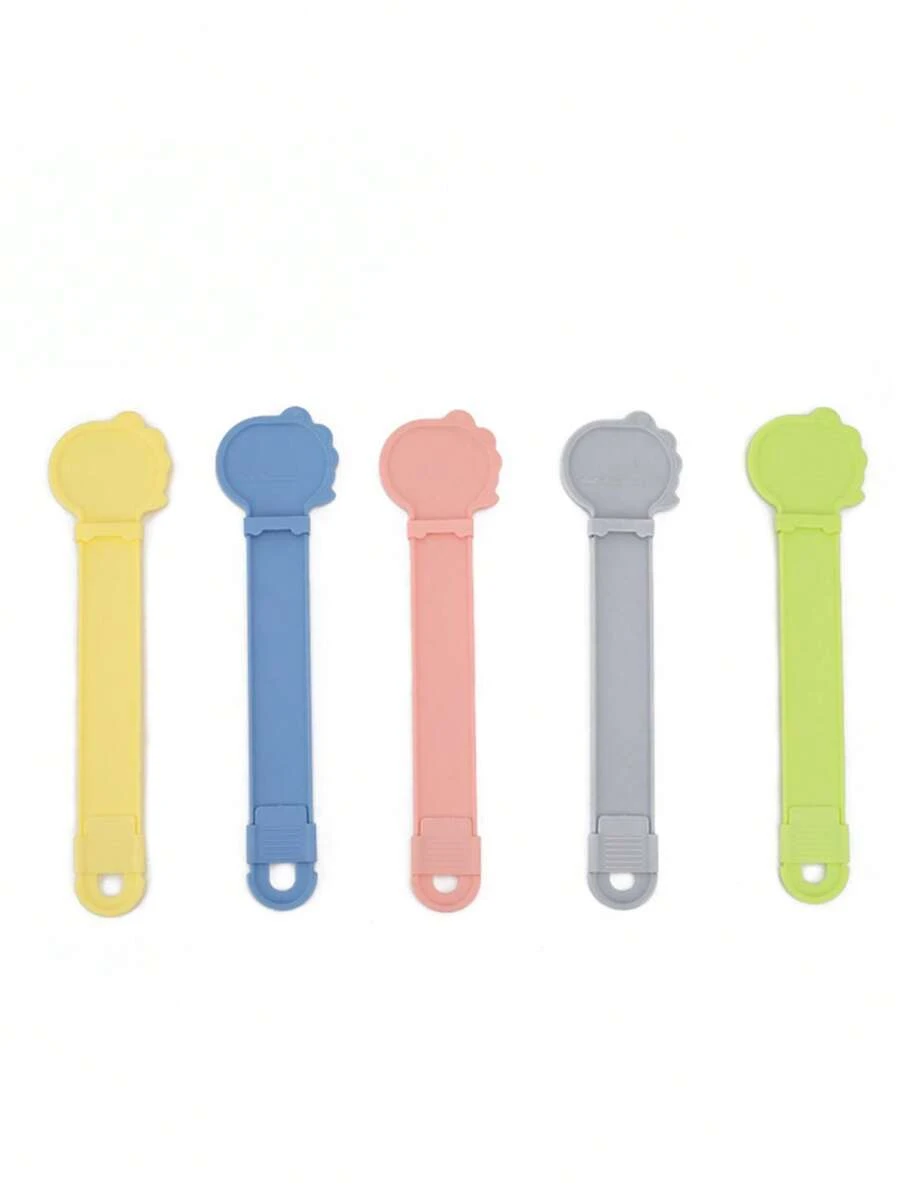 1pc Cat Treat Dispenser Squeezer, Hands-Free Pet Food Feeder Scoop - 15ml - View 1