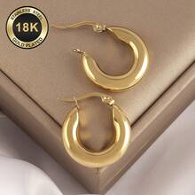 Khuyên tai vòng nữ bằng thép không gỉ mạ vàng 18K, không gây dị ứng, nặng 83,48g, dày 5mm, trang sức thiết kế tối giản cổ điển thanh lịch và thời trang, phù hợp cho đeo hàng ngày, đi nghỉ lễ và dự tiệc. - Vàng - Xem 4