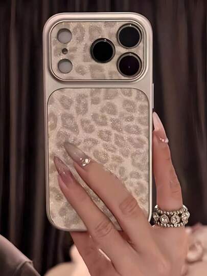 1pc Luxury Leopard Print Full Coverage Camera Lens Protective Phone Case, Fashionable Creative Design Back Cover For IPhone 17 Pro Max, 16, 15, 14 Pro Max, 13