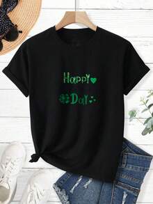 Men's T-Shirt, Women's T-Shirt,  St Patrick's Day Themed Designs Featuring,  Happy St Patricks Day With Green Heart And Clover Design On Black T Shirt Comfortable And Versatile Outdoor Casual Short Sleeve - Negro - Ver 2