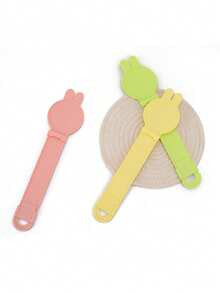 1pc Plastic Rabbit Shaped Cat Treat Dispenser Squeezer, Hands-Free Pet Food Feeder Spoon - 15ml - View 6