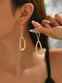 一对简约金属几何不对称双环长款垂坠耳环，适合女性日常佩戴 - 金黃色 - 查看 5