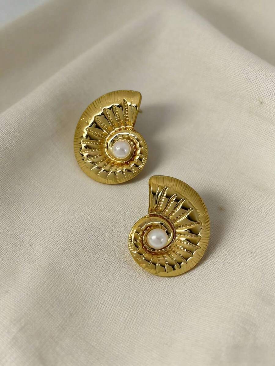 1 Pair Elegant Minimalist Large Hoop Earrings, Luxury Oversized Earring Design, High-End And Chic - Gold - View 1