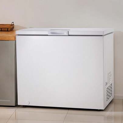 Chest Freezer, 6.7 Cu.Ft Compact Deep Freezer, Free Standing Top Open Door Chest Freezers With 2 Removable Baskets & Adjustable Thermostat, Low Noise & Garage Ready, White