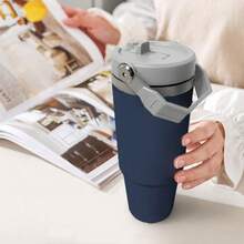 30盎司不锈钢保温水杯，带提手，双层壁防漏，适用于大多数杯架，带盖和吸管，适合健身房、家庭、办公室和旅行，A-Z字母熊图案 - 藏蓝色 - 查看 5