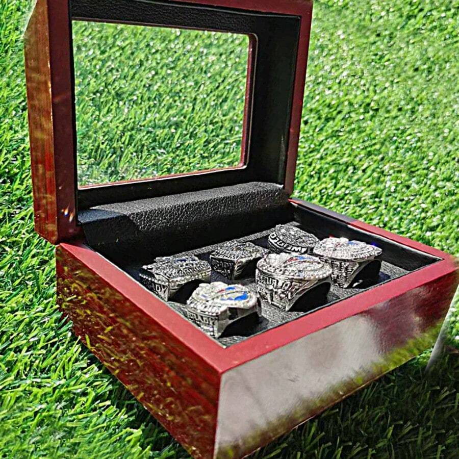 Football Goat Brady NE 2001 2003 2004 2014 2016 2018 6 World Champions Replica Rings Set With Wooden Box - Silver - View 1