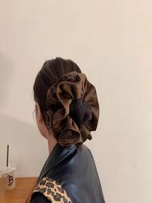1pc Oversized Leopard Print Scrunchie, Soft Fabric Hair Tie, 15cm Diameter, Fashionable Hair Accessory, Essential For Daily Wear, Parties, Travel, Back To School, Limited Edition Hot Seller - Multiple Styles - View 3