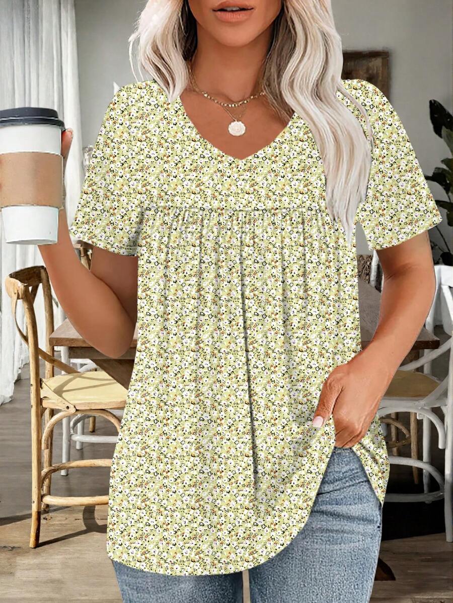 Camiseta casual de vacaciones de manga corta con cuello en V y fruncido con estampado floral pequeño para mujer talla grande, amarillo de verano - Amarillo - Ver 1