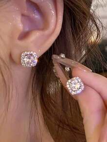1 Pair Square Zirconia Crystal Stud Earrings, Minimalist Fashionable Elegant Earrings Suitable For Women's Daily Wear - White - View 5