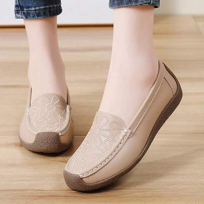 Women's Floral Decorated Loafers, Elegant & Formal, Comfortable Soft Bottom Flat Shoes. Handmade Stitched Women's Loafers