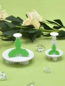 4pcs Plastic Holly Leaf Spring Pressing Mold, Cookie Pressing Cutter, 3D Fondant Cake Embossing Stamp, Plastic Cookie DIY Baking Cake Tool - Multicolor - View 7
