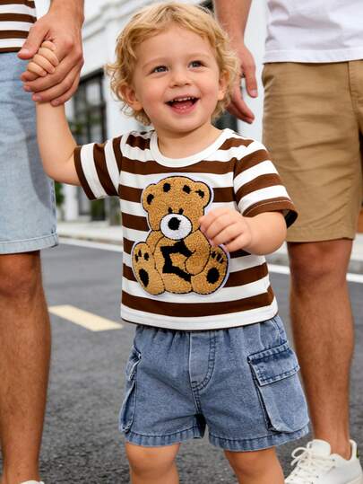 Cute Baby Outfit, Casual & Fashionable, Soft & Comfortable, Oversized Cartoon Bear Embroidered Striped Crew Neck T-Shirt Paired With Blue Denim Sports Shorts With Side Pockets, Toddler Boy Set, Baby Clothes, Suitable For Summer Daily Wear, Vacation, Outdoor Activities