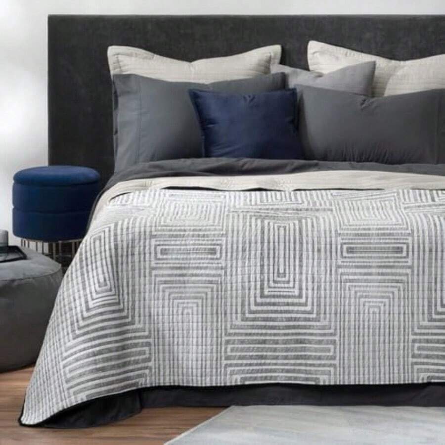 Edredón acolchadoESQUIMAL Juego de Edredón Ligero Pinsonic Doble Vista con Fundas de Almohada y Set de Sábanas. Ropa de Cama Completo. Colcha Reversible Delfos Matrimonial - Delfos - Ver 1