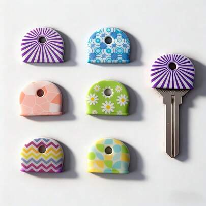1/3/5 כיסויי מפתחות סיליקון עם דוגמת פרחים צבעונית, הכוללים עיצובים חדשניים של קווים, פרחים ועיגולים. מזהי מקשים רכים אלה ניתנים לזיהוי במהירות ועשויים מחומר עמיד. הם מוסיפים כיף ואישיות אישית למפתחות שלכם.