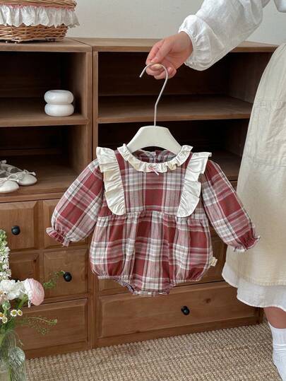 Frühlings Baby Mädchen Karomuster Bodysuit, koreanischer Stil Spitzenbesatz Bodysuit, Herbst