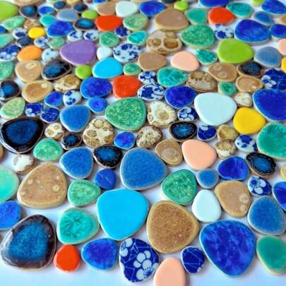 150 جرام/5.29 أونصة لكل عبوة قطع ديكور موزاييك متنوعة، مناسبة لمشاريع DIY، غرفة المعيشة، المطبخ، الحمام، ديكور المنزل، ديكور الحديقة، مواد DIY للزجاجيات. يمكنك الجمع بينها بحرية وفقًا لأفكارك الخاصة لإنشاء عملك الفني الفريد.