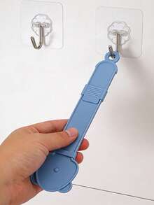 1pc Plastic Bear Shaped Cat Treat Squeezer Dispenser, Hands-Free Pet Food Feeder Spoon - 15ml - View 4