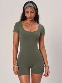 PinkTip Jumpsuit Leher U dengan Celana Pendek Pembentuk Tubuh Terintegrasi, Detail Potongan Laser di Bagian Belakang, Elastis 4 Arah, Cocok untuk Kebugaran, Pantai, dan Olahraga Kasual. - Hijau Tentara - View 3