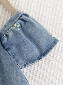 幼童女童花卉刺繡牛仔兩件套，泡泡袖荷葉邊分層上衣 + 鬆緊腰短褲，休閒夏季童裝套裝 - 中等水洗藍 - 查看 7