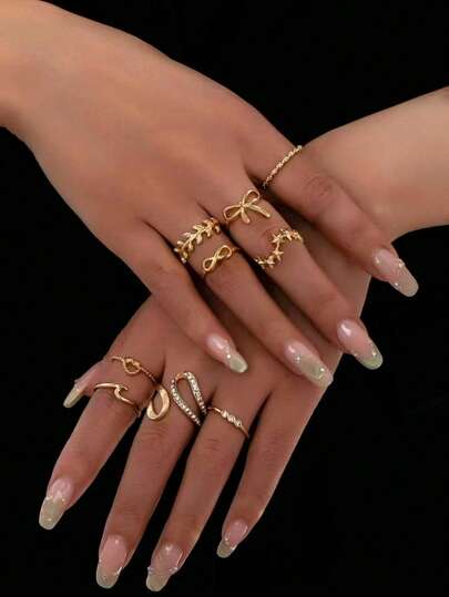 9pcs Fashion Minimalist Rhinestone Wavy Star Asymmetrical Rings, Gold Geometric Knuckle Rings Set [Sizes Marked, Closed Rings, Please Do Not Force Open]