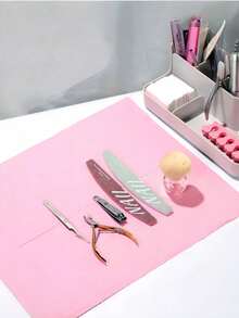 1 Set Disposable Pink/Blue Manicure Desk Mat, 3-Layer Waterproof Foldable Cleaning Pad, Tablecloth, Nail Salon Tissue, Multi-Functional Beauty Tattoo Dental Cleaning Cloth, Waterproof Tablecloth, Nail Art Tools - Multicolor - View 3