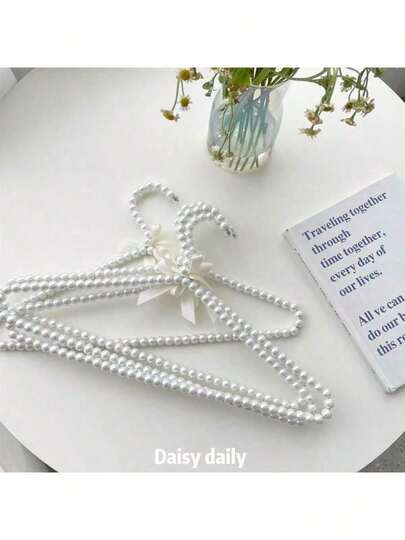 1pc Princess Style Cute Pearl Hanger, Delicate Gift Decor Bow Hanger, Home Clothing Storage Rack, Travel Essential
