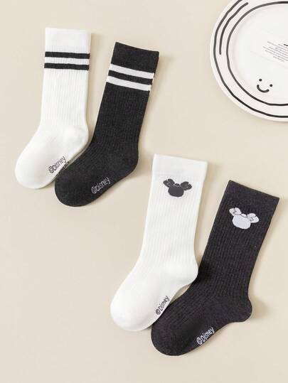 Disney 5 đôi tất cổ ngắn unisex hình chuột Mickey đáng yêu dành cho trẻ em, tất thể thao trắng kẻ sọc đôi cổ điển với hình Mickey, Pluto và Goofy, tất ngắn cao cấp – Món quà Giáng sinh hoàn hảo cho trẻ em, giao hàng ngẫu nhiên.