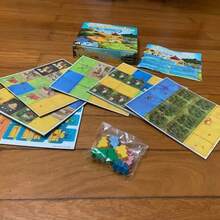 Kingdomino 是一款适合 14 岁及以上玩家的策略棋盘游戏，具有互动式游戏玩法、色彩缤纷的城堡积木和多语言说明书，是家庭聚会、节日礼物、团体娱乐、社交游戏、引人入胜的设计和耐用积木的完美选择。 - 彩色 - 查看 7