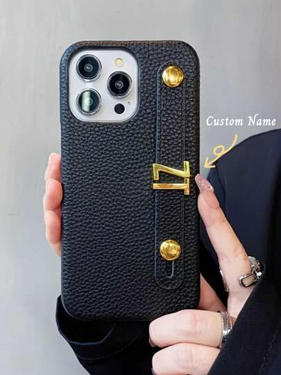 Personalized Luxury Crocodile Embossed Metal 3D Letter Faux Leather Phone Case, Compatible With Apple 17 16 15 14 13 12 11 Pro Max 14 15 16 Plus 17, Stylish Phone Cover DIY Gift, Phone Accessory, Customized Letter Name, Minimalist Anti-Fingerprint Couple Leather Phone Case, Valentine's Day Gift, Good Birthday Gift, Holiday Gift For Him And Her