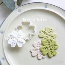 Lucky Clover Biscuit Mold Leaf Texture Four Leaf Clover Cookie Cutting Mold Fondant Cake Stamp Cookie Cutter Pastry Baking Tool - Clover - View 3
