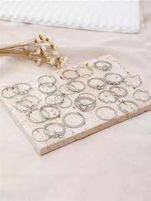 28pcs Fashion Ring Set, Silver Minimalist Rhinestone Heart, Wave And Geometric Pattern Stackable Rings, Suitable For Daily Wear, Party, Music Festival And Office Attire - Silver - View 4