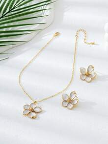 1 Set Spring/Summer New Sweet Elegant White Enamel Asymmetrical Five-Petal Flower Pendant Necklace & Matching Earrings Jewelry Set For Women - White - View 5