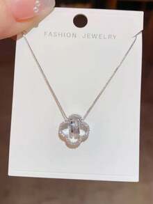 Four-Leaf Clover Beaded Necklace With Rhinestone Waist Pendant, Luxury Elegant Design For Women - Women's Lucky Bead Necklace - View 5