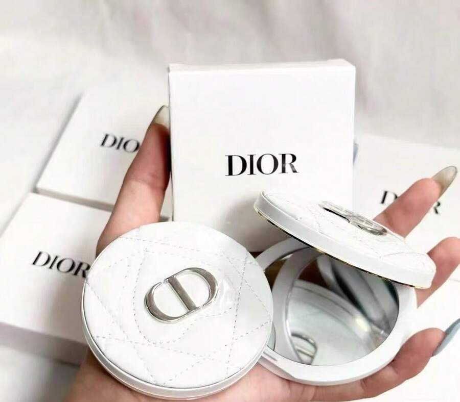 Dior 白色心形方形/圆形手持镜，Y2K时尚，便携式化妆镜，日常通勤化妆，约会必备化妆镜礼物 - 白色 - 查看 1
