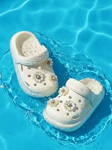HAHABOBO New Popular Children's Slippers & Sandals - Girls' Shoes For Summer & Autumn, 3D Silver Flower Pattern, Elegant & Cute Fashion, EVA Material Comfortable Lightweight Soft Flat Slides, Suitable For Indoor Shower, Home, Outdoor Walking, Travel, Commute, School, Beach, Water Shoes, All Seasons - White - View 4