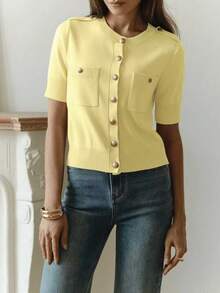 女款秋季針織短袖上衣，優雅時尚純色圓領開襟衫，休閒通勤穿搭，極簡老錢風，女款街頭穿搭 - 黃色 - 查看 5