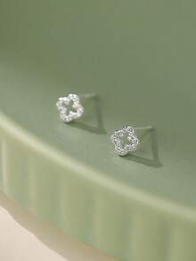 1 Pair Fashionable, Elegant, Minimalist Shiny S925 Sterling Silver Hollow Four-Leaf Clover Cubic Zirconia Earrings, Suitable For Women's Anniversary Wear - Silver - View 6