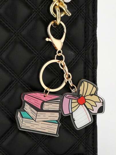 校园风艺术双吊坠钥匙扣包链，蝴蝶结和便签纸图案吊坠组合，防锈金属龙虾扣和钥匙圈。送给同学和老师的礼物，学生专属小物。包包挂件、包链、包饰、包包装饰钥匙扣、包包配件、纪念品礼物、生日纪念品、派对纪念品、毕业纪念品