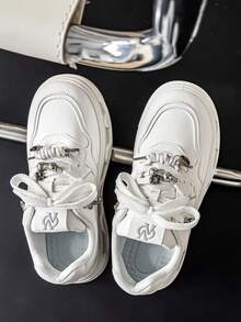 新款男士百搭小众原创休闲运动鞋，厚底小白鞋，防滑运动休闲鞋 - 白色 - 查看 2