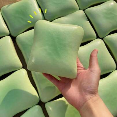 1pc Super Soft Cream Toast Squeezy Toy, Stress Relief, Suitable As Birthday, Holiday, Christmas, Halloween Gift