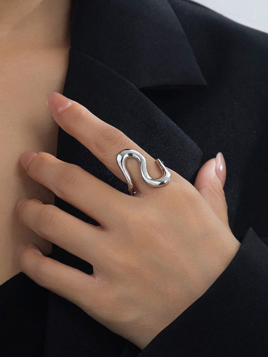 1pc Fashionable Versatile S-Shaped Twisted Geometric Ring, Suitable For Daily Wear - Silver - View 1