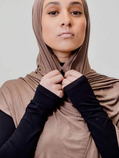 1pc Instant Magnetic Jersey Scarf, Instant Magnetic Viscose Scarf Made Of Premium Knitted Fabric, Soft And Comfortable Wrap-Around Scarf, Classic Solid Color Magnetic Long Scarf/Head Wrap, Suitable For Daily Wear