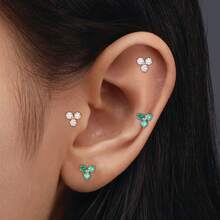 1 chiếc khuyên tai dạng đinh tán ren trong bằng titan đính đá Zirconia trắng, thích hợp cho xỏ khuyên vành tai và sụn tai dành cho nữ. - TC360 - Xem 4