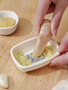 1/2件装塑料手动食物研磨器，精细姜蒜磨碎器/绞碎器 - 白色 - 查看 2