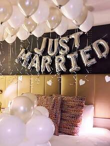 46件套婚礼主题气球套装，包括16英寸“JUST MARRIED”银色字母气球、铝箔心形气球和银白色乳胶气球，适合婚礼、周年纪念日、情人节和派对装饰。 - 彩色 - 查看 5