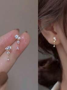 一对女士时尚优雅闪亮立方氧化锆水滴形耳钉，适合日常佩戴、聚会、送礼，采用925纯银制成 - 金色 - 查看 2