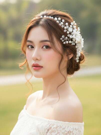 1件手工仿珍珠和水钻花朵新娘发饰，浪漫白色花卉婚礼头饰，适合伴娘和舞会派对配饰